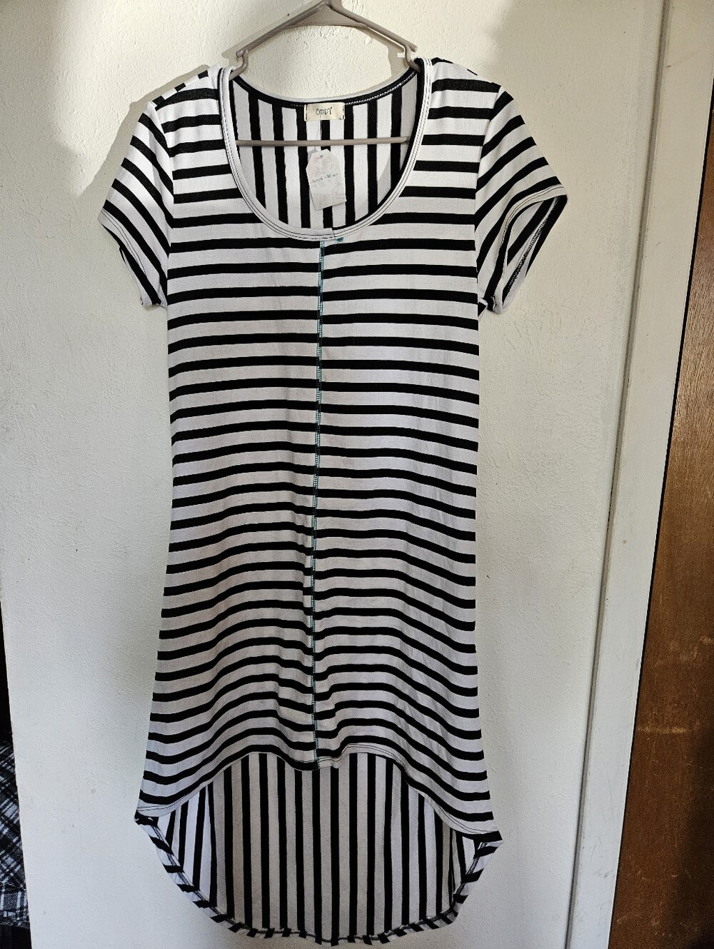 Black & White Striped Women’s Scoop Neck Dress